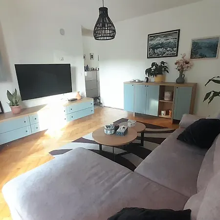 Apartment Nika, Free Parking And Wifi